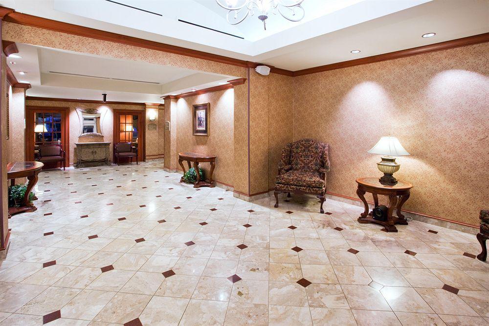 Holiday Inn Express Hotel & Suites Grand Rapids-North By Ihg Interior foto