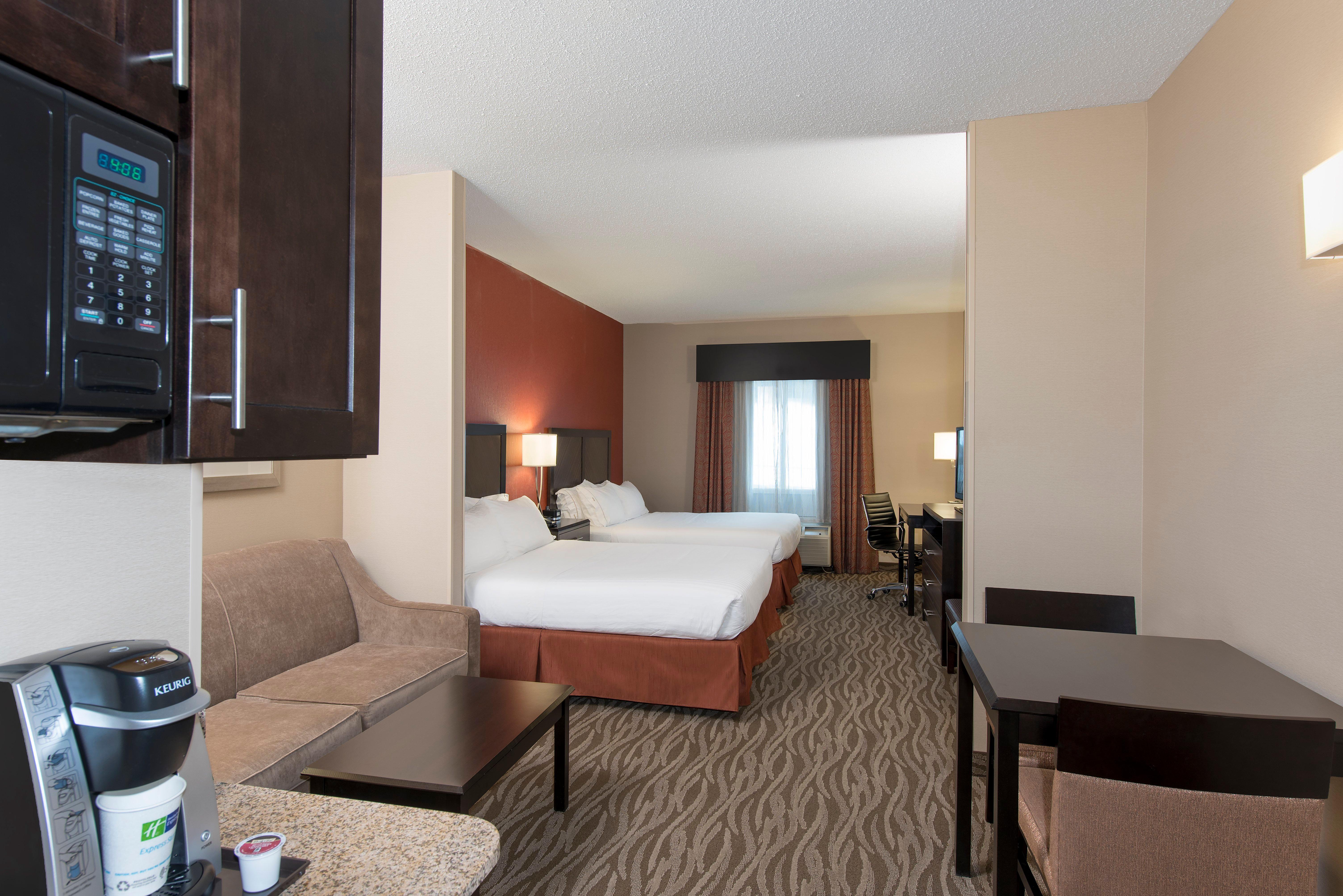 Holiday Inn Express Hotel & Suites Grand Rapids-North By Ihg Exterior foto