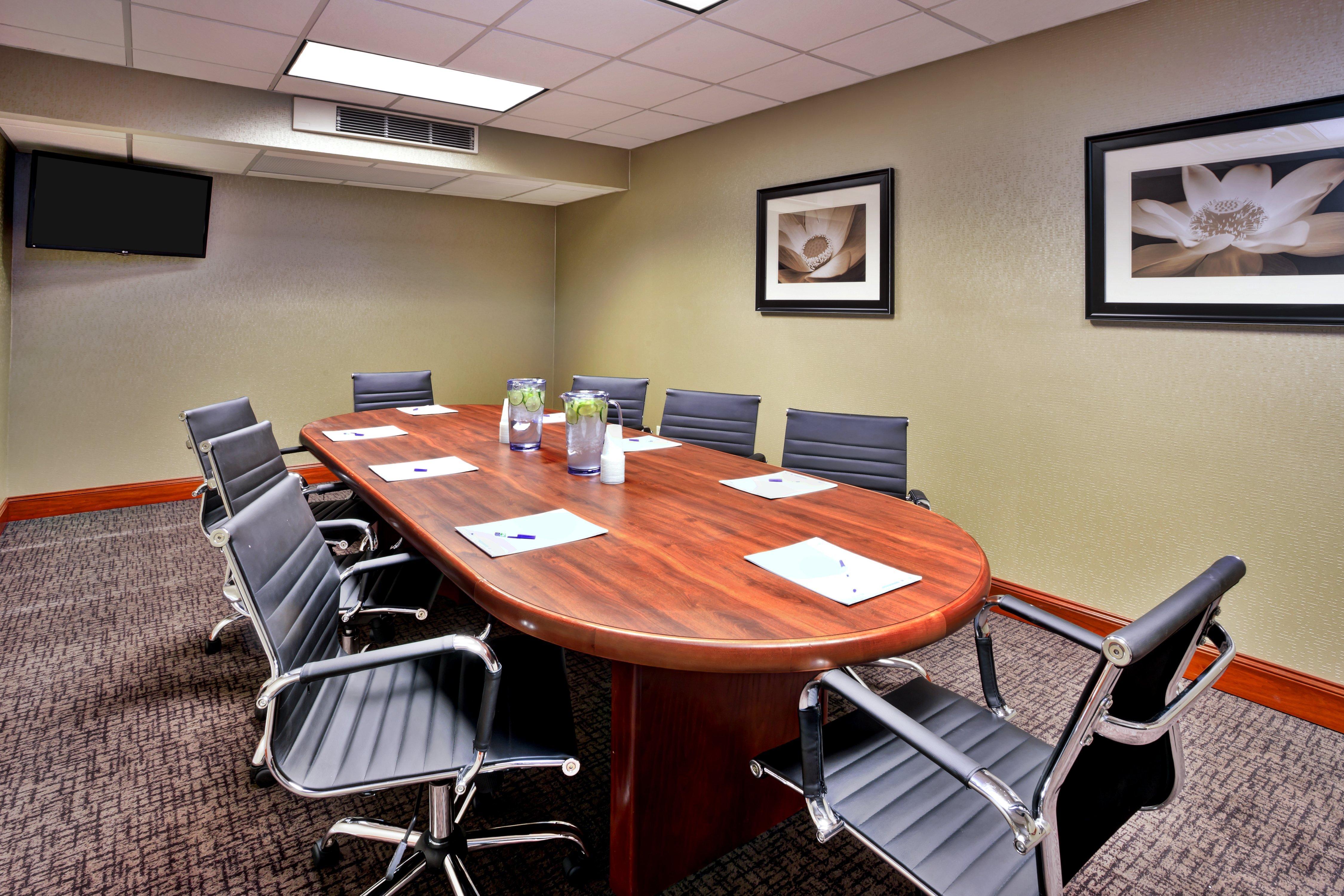 Holiday Inn Express Hotel & Suites Grand Rapids-North By Ihg Exterior foto