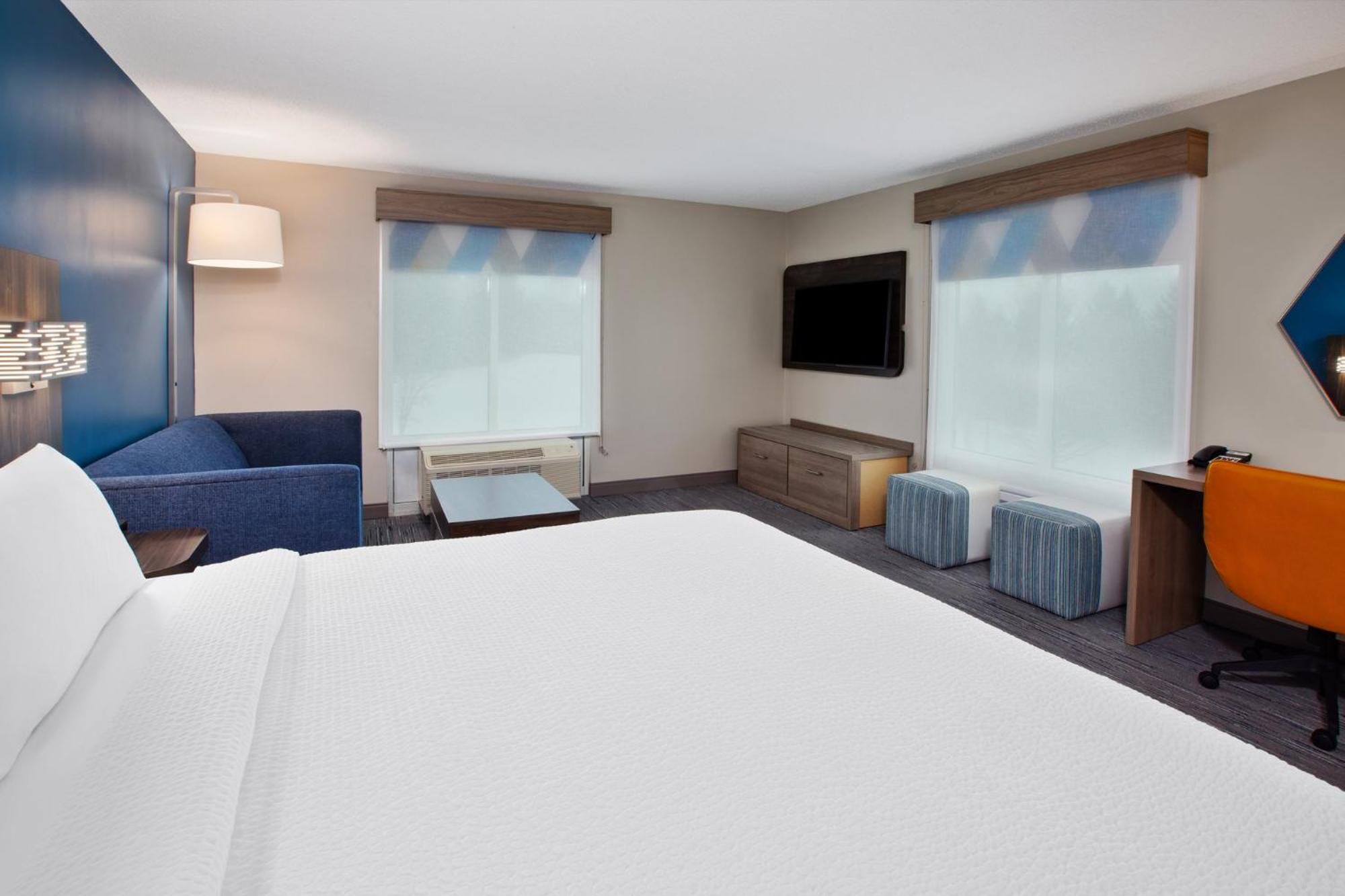 Holiday Inn Express Hotel & Suites Grand Rapids-North By Ihg Exterior foto